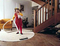 hoovering your house - červený elektro